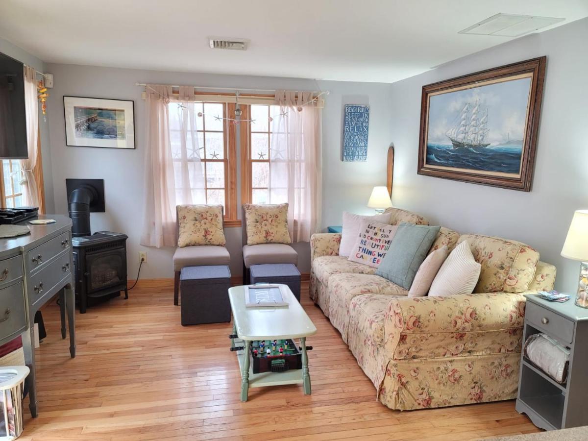 Cozy Cottage-5 Minute Walk To Priscilla Beach Плимът Екстериор снимка